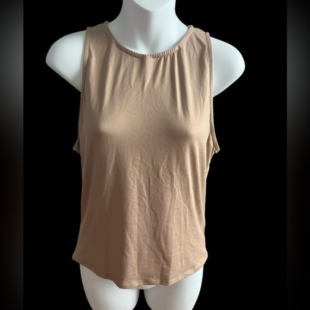 Live in the Moment Tan Tank L